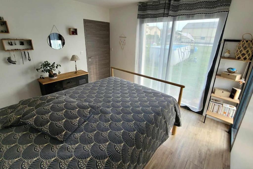 Coutras Maison Individuelle Clotureeヴィラ エクステリア 写真