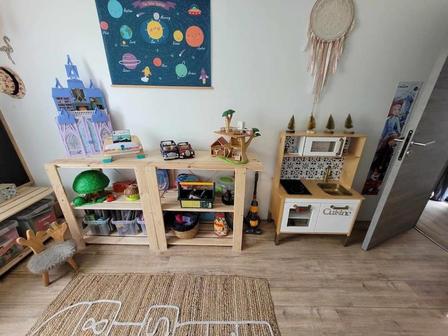 Coutras Maison Individuelle Clotureeヴィラ エクステリア 写真