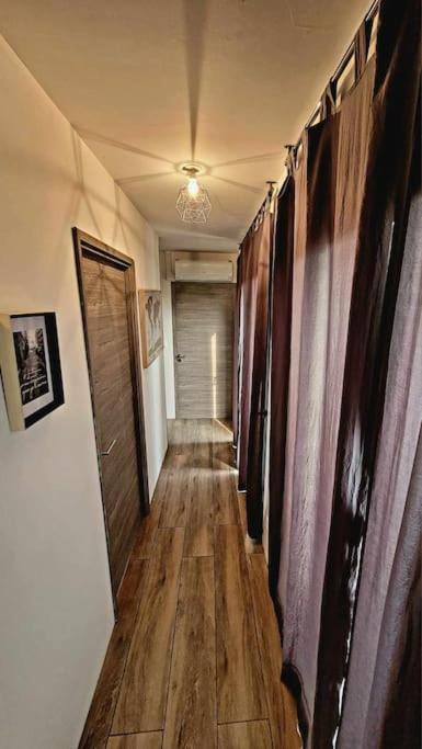 Coutras Maison Individuelle Clotureeヴィラ エクステリア 写真