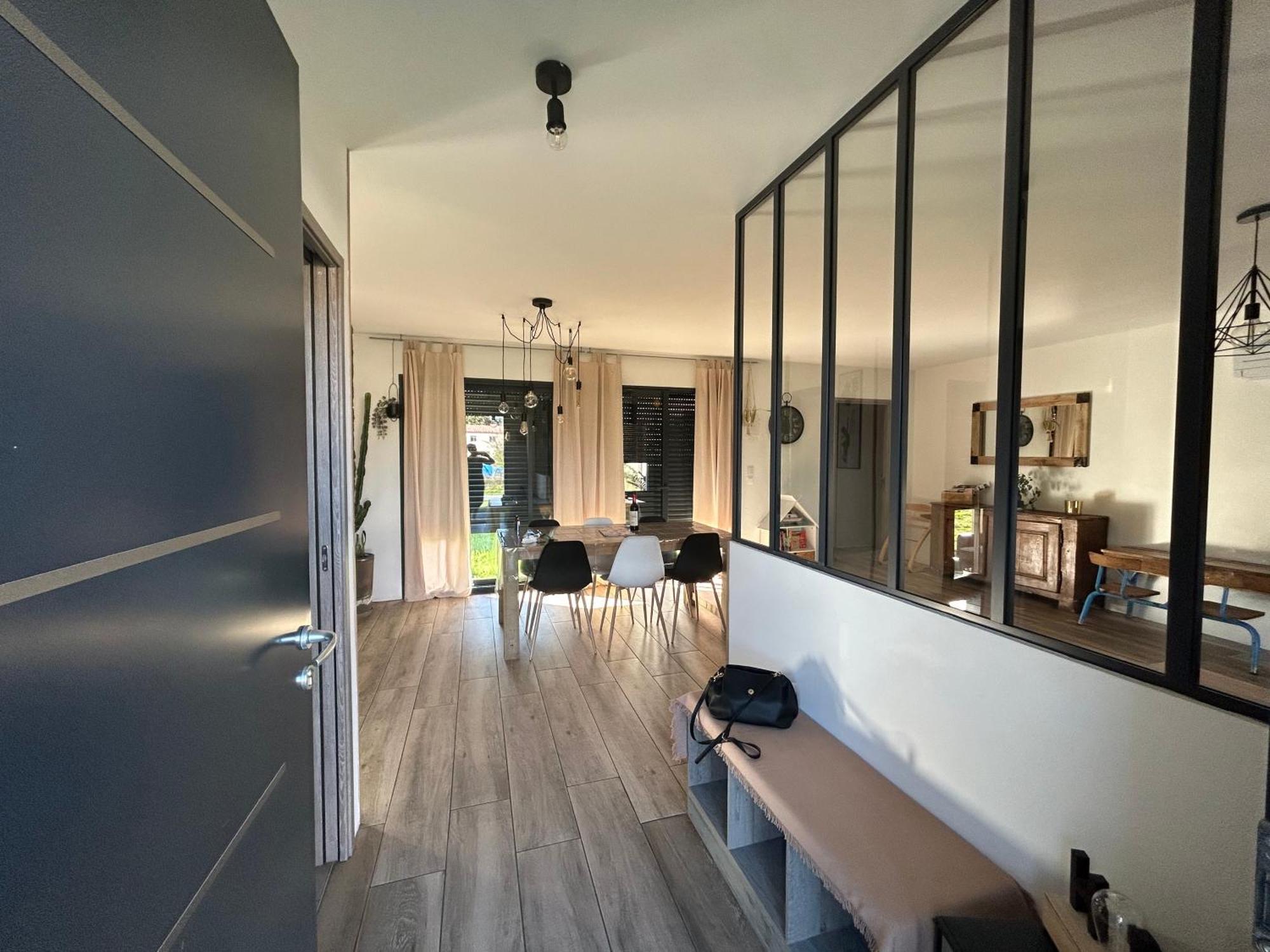Coutras Maison Individuelle Clotureeヴィラ エクステリア 写真